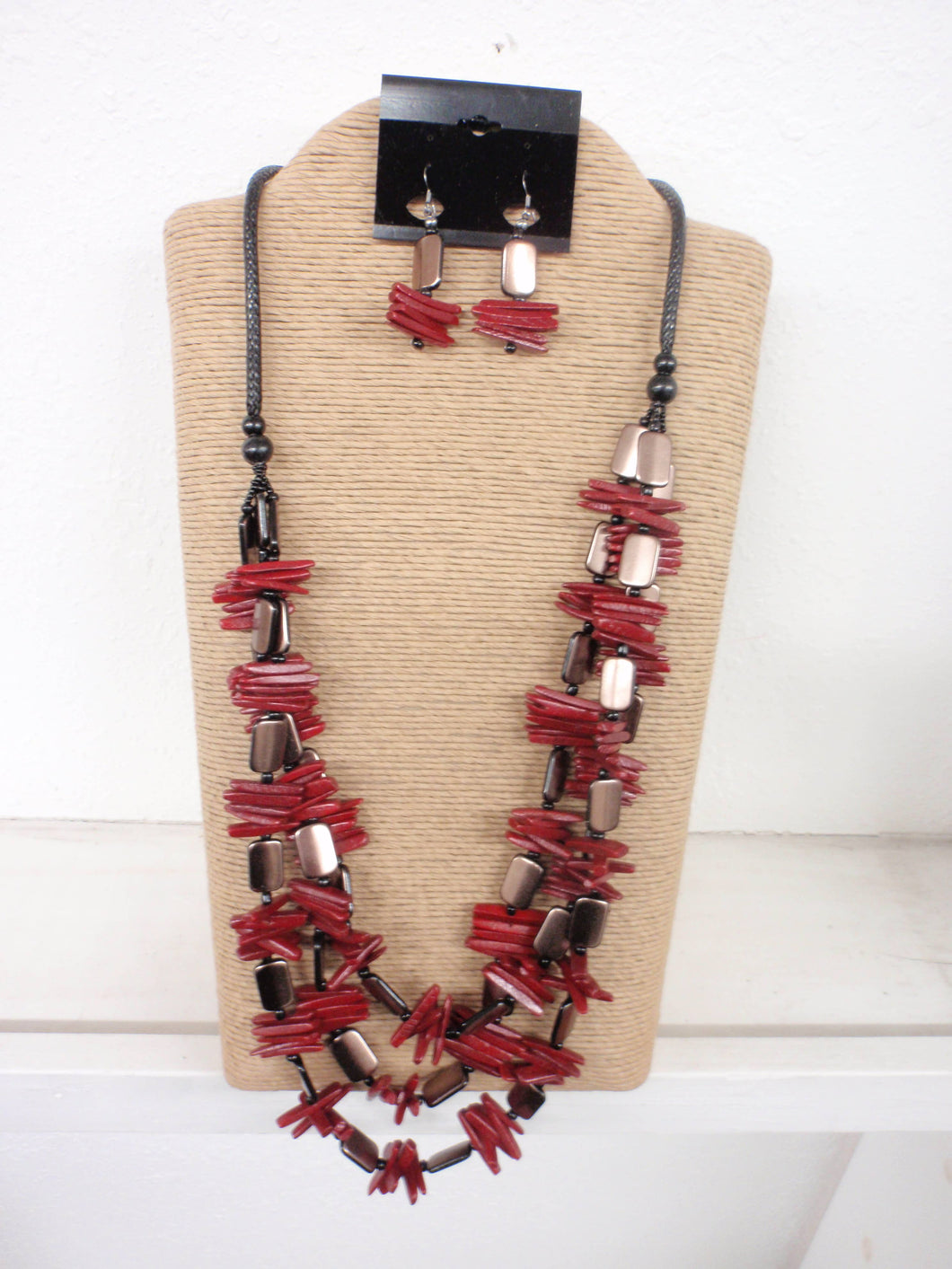 BLACK WAX CORD WITH THREE STRANDS DARK RED WOOD STICKS WITH