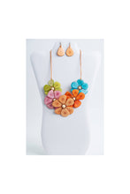 Load image into Gallery viewer, &quot;Hermosas Flores&quot; Tagua Necklace Set (Bright Spring)

